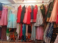 تگاب  ولسوالی  تعمیر بازار