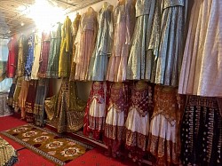 تګاب نوی رخت فروشی